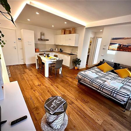 In The Heart Of Siena, 7 Minutes From Piazza Del Campo Apartment Ngoại thất bức ảnh