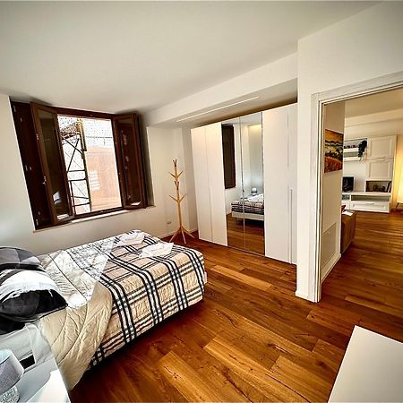 In The Heart Of Siena, 7 Minutes From Piazza Del Campo Apartment Ngoại thất bức ảnh